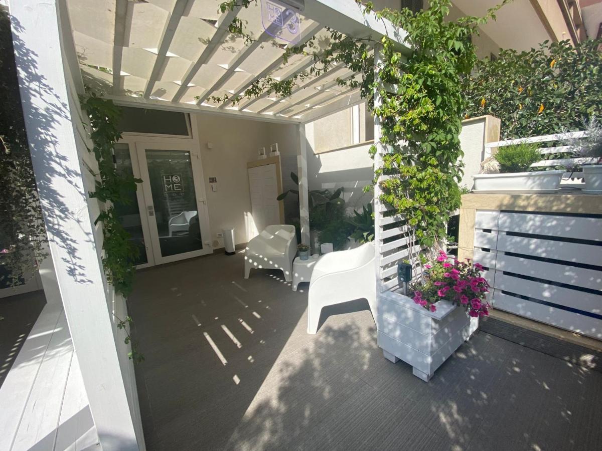 Home3 Bed Superior Room Bisceglie Bagian luar foto